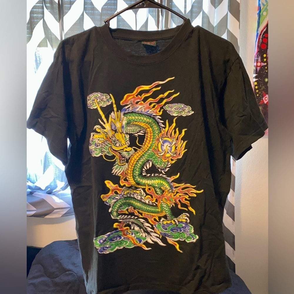 Dragon tshirt​​​​​